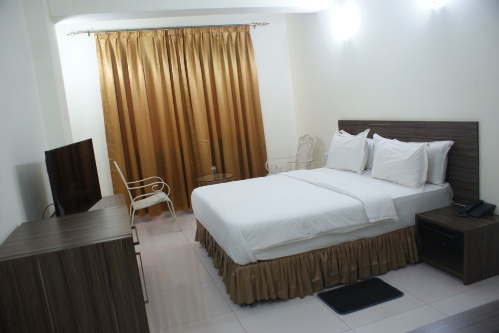 Hotel Belle Vie Kinshasa Exterior photo